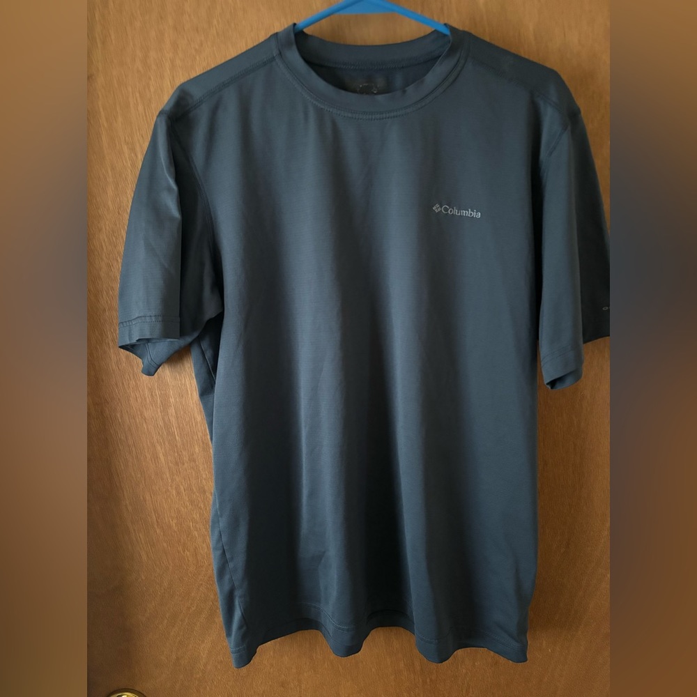 Columbia breathable tee